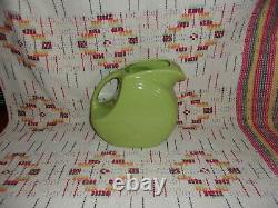 1950's CHARTREUSE FIESTA DISC WATER JUG / PITCHER -FIESTAWARE z19