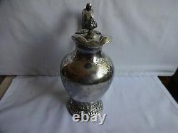 ANTIQUE SILVER PLATED ORNATE CLARET / WATER JUG WALKER & HALL HEIGHT 24 cm