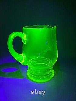 Art Deco Vaseline Uranium Glass Water Lemonade Pitcher Jug Green 50 fl. Oz