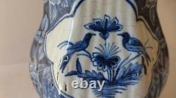 DELFT. Hot water pot / Covered pitcher. XVII / XVIIIth. Pottery. Faience