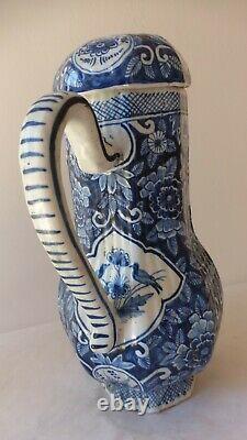 DELFT. Hot water pot / Covered pitcher. XVII / XVIIIth. Pottery. Faience