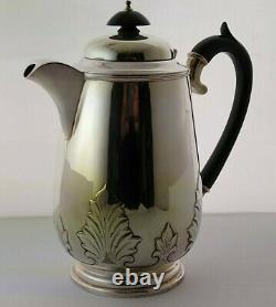 Fine Solid Silver Hot Water Jug 627g Walker & Hall Sheffield 1930