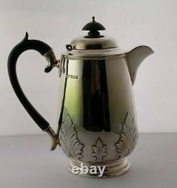 Fine Solid Silver Hot Water Jug 627g Walker & Hall Sheffield 1930