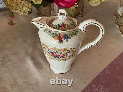 PARAGON MINUET RARE HOT WATER JUG NEVER USED, mint MADE IN ENGLAND