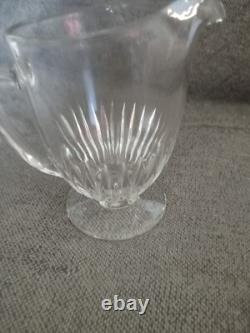 Pitcher water jug in molded cut glass with facets