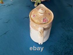 ROYAL ALBERT DEVONSHIRE LANE RARE HOT WATER JUG NEVER USED, mint MADE IN ENGLAND