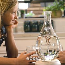 Swirl Water Pitcher, Borosilicate Glass Carafe, 1.5 Liter Design Jug Dispens