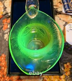 Uranium Glass Water Pitcher Milk Jug American Sandwich Tulip Bellflower MMA
