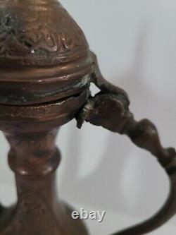 Ancienne cruche à eau en cuivre persan islamique, pot à café, aiguière gravée