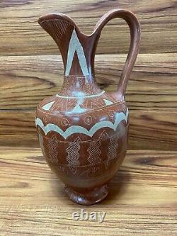 Art populaire en terre cuite mexicaine de Tonala, poterie peinte à la main Vtg 13 Pitcher Jug BIG