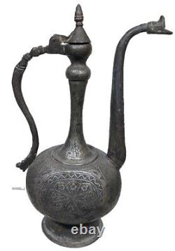 Belle grande cruche antique en cuivre persan islamique pour thé et eau