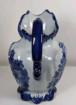 Bol de lavage et cruche d'eau en fonte bleue à motifs Flow Blue de Victoria Ware