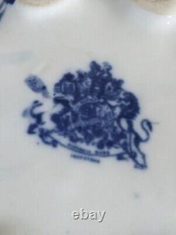 Bol de lavage et cruche d'eau en fonte bleue à motifs Flow Blue de Victoria Ware