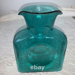 Carafe en verre d'art turquoise vif et vert émeraude à double bec verseur fait main de Blenko