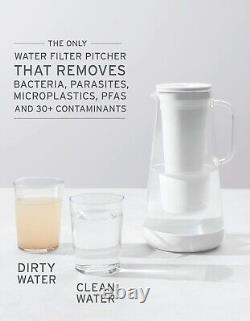 Carafe filtrante d'eau durable à 7 tasses qui filtre en toute sécurité plus de 30 contaminants