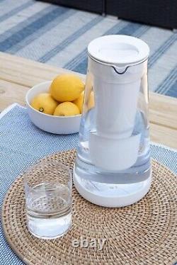 Carafe filtrante d'eau durable à 7 tasses qui filtre en toute sécurité plus de 30 contaminants