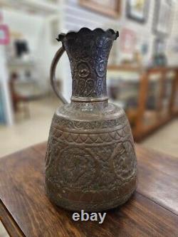 Cruche/Pichet en cuivre turc, couture en crampons, martelé à la main, orné d'antiquités
