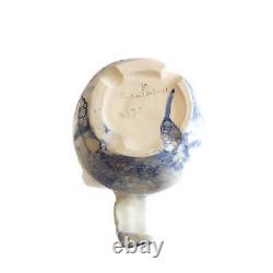 Cruche d'eau en céramique décorative pour la table, vase en poterie fait main, bleu et blanc.