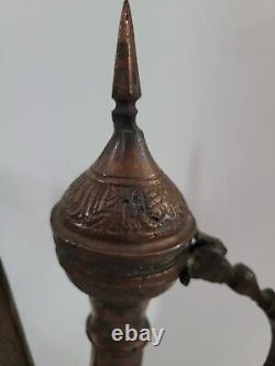 Cruche en cuivre antique persane islamique gravée