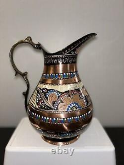 Ensemble de 2 cruches en cuivre de 2 litres à motif floral + Rare beau vase
