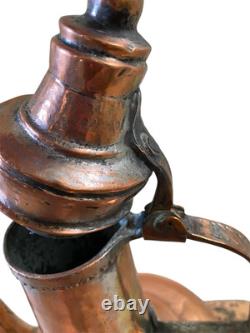 Grand Pichet en Cuivre du Moyen-Orient avec Couvercle à Charnière Fait Main