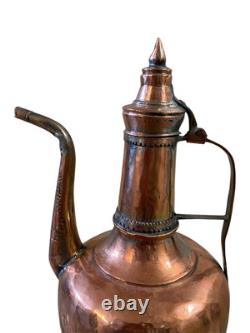 Grand Pichet en Cuivre du Moyen-Orient avec Couvercle à Charnière Fait Main