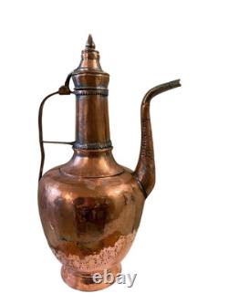 Grand Pichet en Cuivre du Moyen-Orient avec Couvercle à Charnière Fait Main