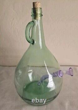 Grand pichet en verre à vin de 1 gallon réutilisé en une pipe à eau unique en son genre