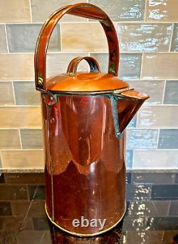 Grande pichet couvert en cuivre antique de 43 cm, cruche, pichet à lait/eau chaude vintage.