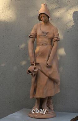 Immense sculpture en terre cuite antique figurine fille cruche d'eau Guillot français du 19ème siècle