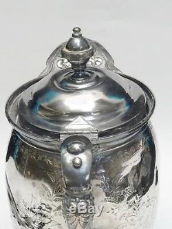 Impressionnant C. 1868 Ornate Meriden Britannia Co. Ceramique Doublure Ice Eau Pitcher
