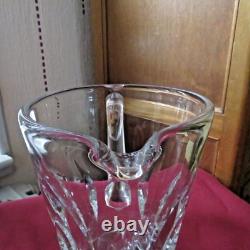 Jarre à eau en cristal de Saint Louis, modèle Jersey, signée 1