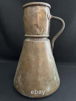 Jarre à eau en cuivre forgé patiné vintage grande 14 avec poignée artisanale martelée
