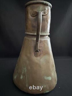 Jarre à eau en cuivre forgé patiné vintage grande 14 avec poignée artisanale martelée