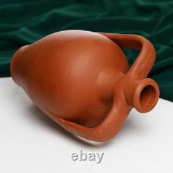 Jarre à eau en terracotta à deux anses, pichet en argile, carafe à vin, maison Jarre à eau en terracotta à deux anses, pichet en argile, carafe à vin, maison