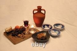 Jarre à eau en terracotta à deux anses, pichet en argile, carafe à vin, maison Jarre à eau en terracotta à deux anses, pichet en argile, carafe à vin, maison