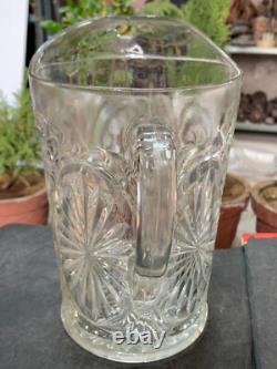 Jarre d'eau en verre clair embossée avec un motif de feuilles vintage rare, ustensiles de cuisine, pichet, tasse