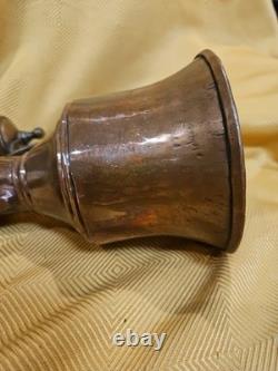 Jug deau en cuivre et laiton ottoman antique avec poignée de style primitif