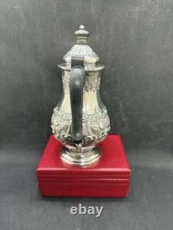Juge à eau en argent sterling victorien orné, Londres 1897 par GJDF