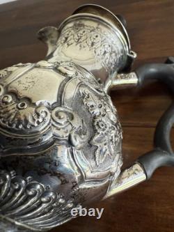 Juge à eau en argent sterling victorien orné, Londres 1897 par GJDF