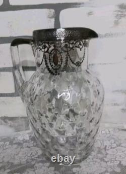 Pichet à eau en verre Art Nouveau vintage avec surcouche en argent sterling et motif floral