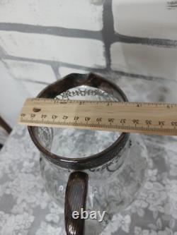 Pichet à eau en verre Art Nouveau vintage avec surcouche en argent sterling et motif floral