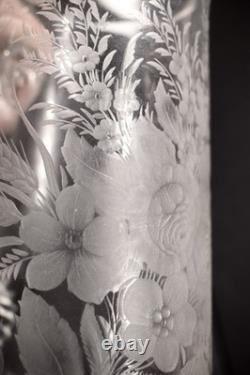 Pichet à eau en verre gravé lourdement de style victorien en parfait état