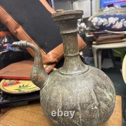 Pichet en cuivre ancien ottoman moghol fait à la main, gravé et ciselé