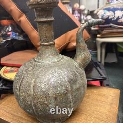 Pichet en cuivre ancien ottoman moghol fait à la main, gravé et ciselé