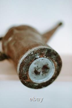 Pichet en cuivre martelé turc à queues d'aronde antique de ferme