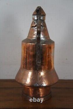 Pichet en cuivre turc ancien du 19e siècle avec couvercle à queues d'aronde, pour vin, lait et eau 19