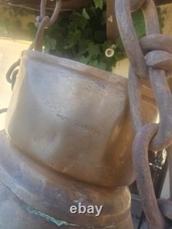 Pichet en cuivre vintage martelé à la main vase original avec patine ancienne vieux pichet à eau avec chaîne
