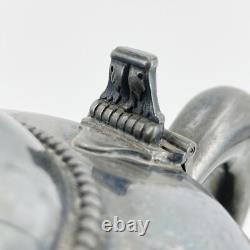 Pichet en eau en métal argenté avec doublure en émail de la Meriden B. Company, antique de 1868