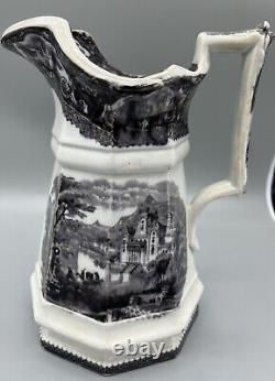 Pichet en fonte Staffordshire Mulberry Ironstone 19c avec motif de transfert Water Castle Milk